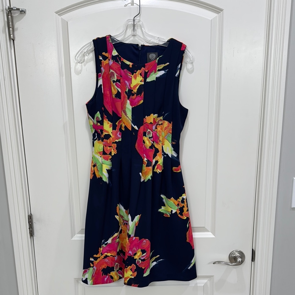 Vince Camuto Blue and Pink A-line Knee-length Dress with Scoop Neck f
